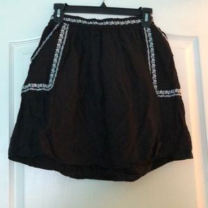 Black skirt with white detail